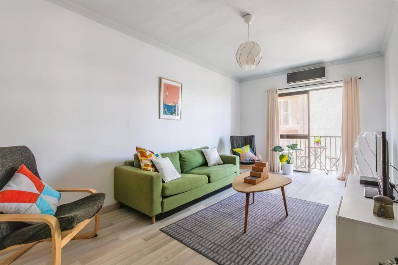 Stylish 3 Bedroom Apartment - St. Julians - 5 Mins From Balluta Bay San Ġiljan Extérieur photo